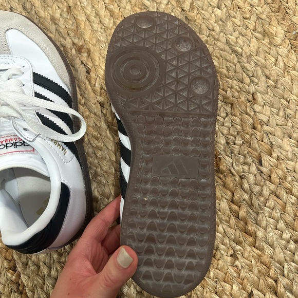 Men’s size 4 - Adidas Sambas. - Picture 4 of 4